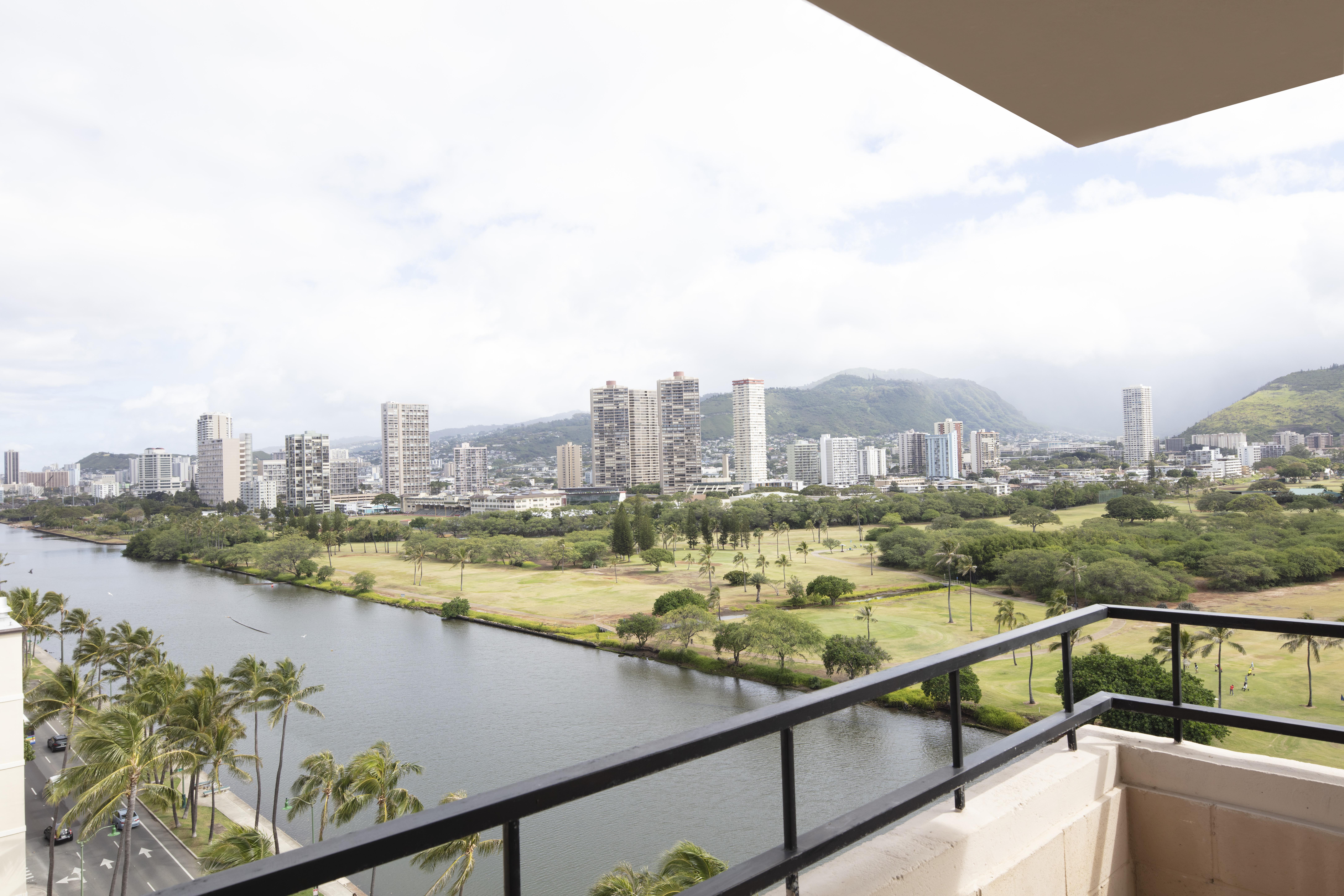 Wayfinder Waikiki - Voted Top 10 Best Hotels In Hawaii! Honolulu Esterno foto