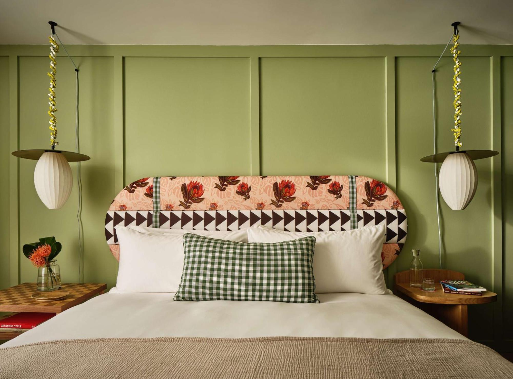 Wayfinder Waikiki - Voted Top 10 Best Hotels In Hawaii! Honolulu Esterno foto