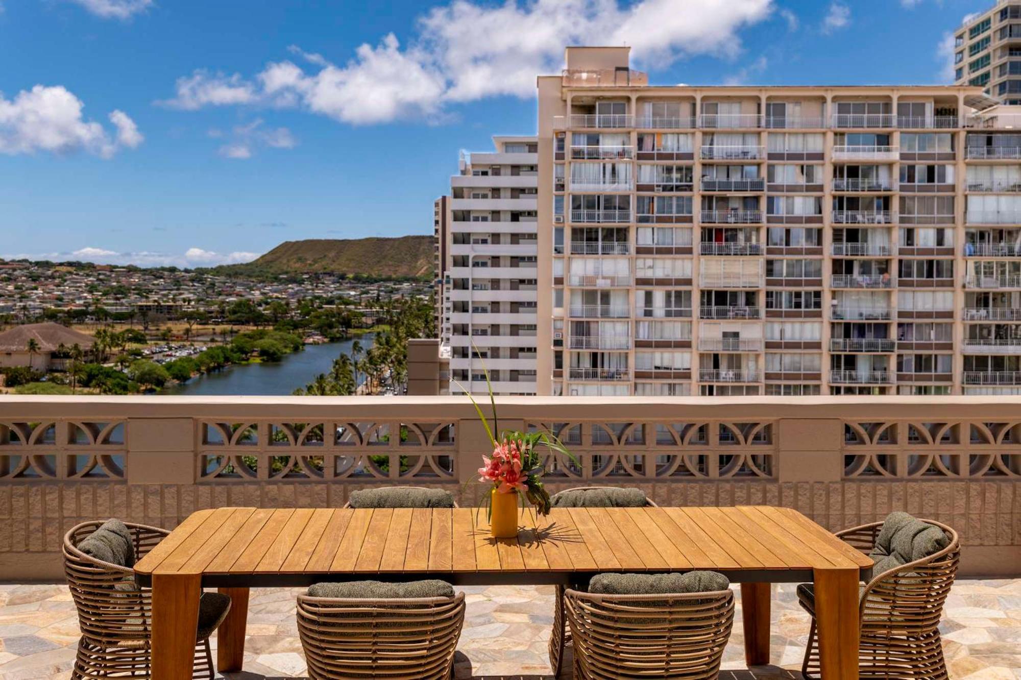 Wayfinder Waikiki - Voted Top 10 Best Hotels In Hawaii! Honolulu Esterno foto